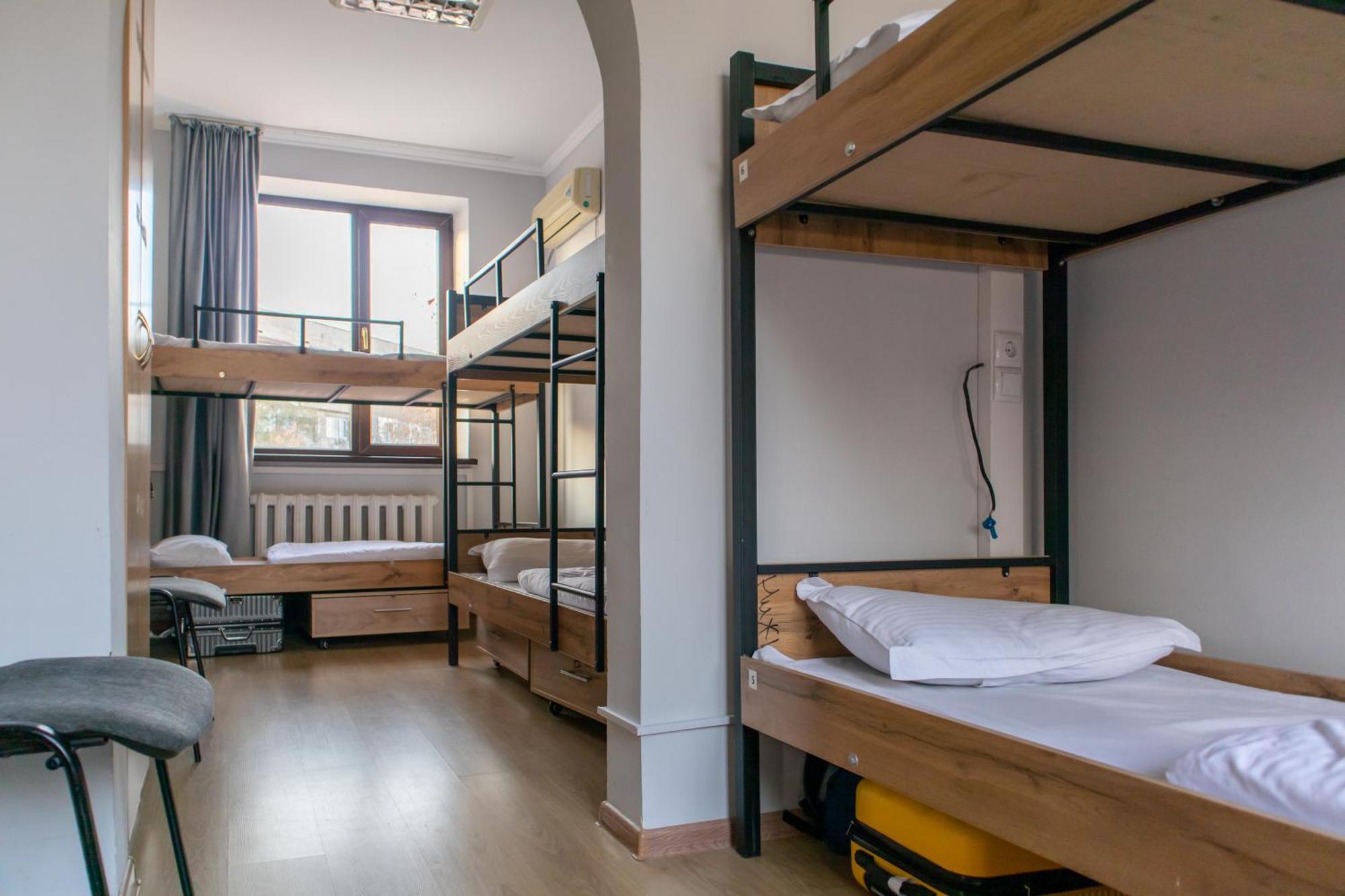 Almaty Backpackers Hostel Exterior photo