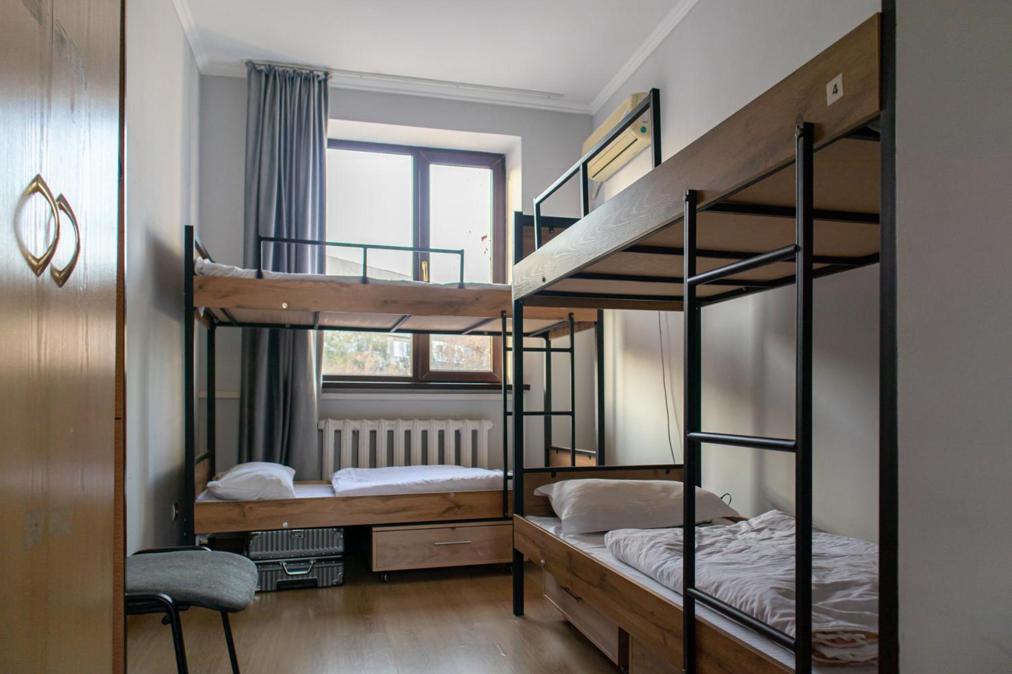 Almaty Backpackers Hostel Exterior photo